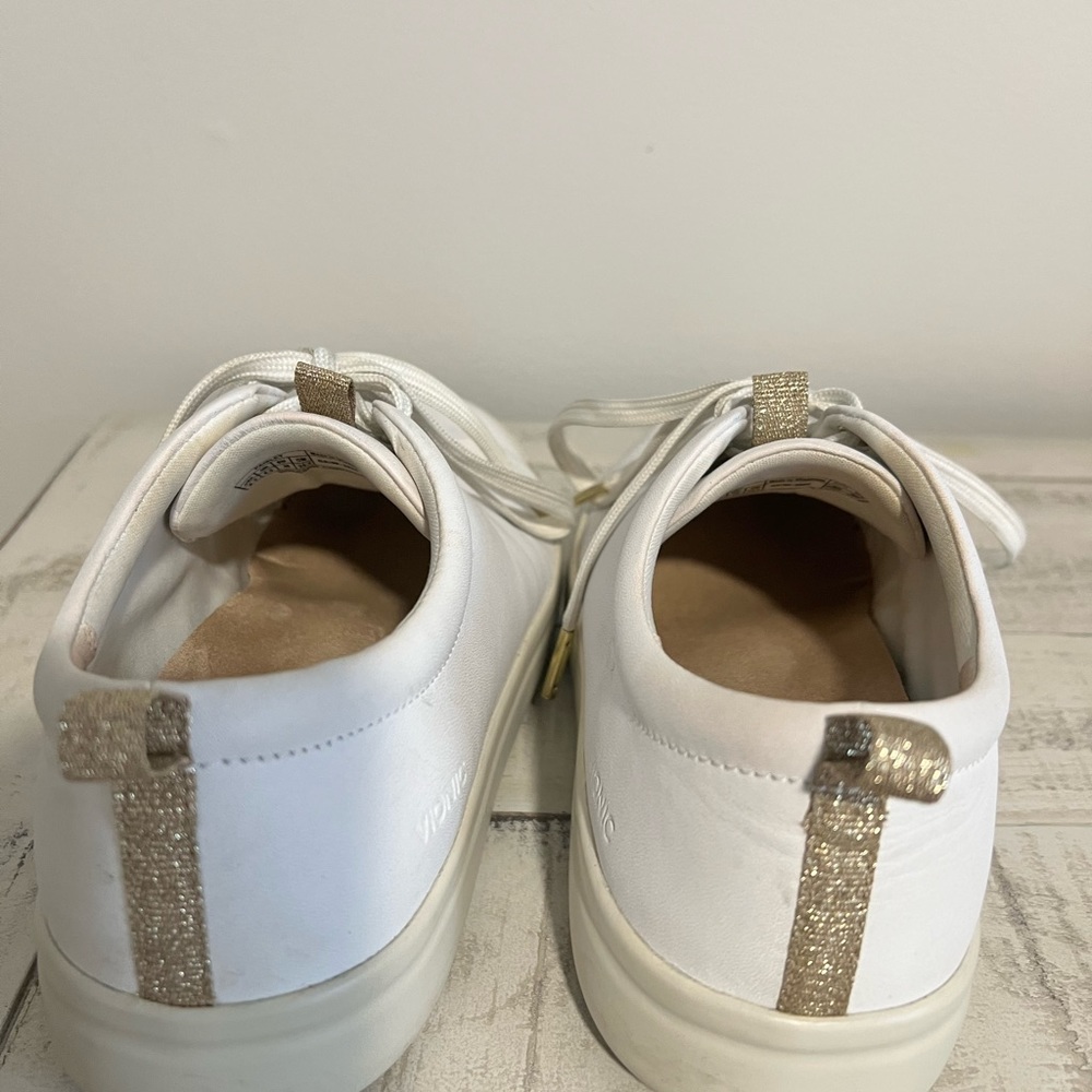 Vionic women’s sneakers - Picture 3 of 7